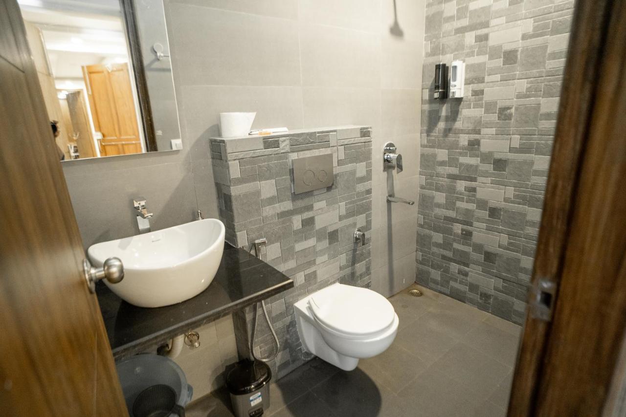 Flxho Uno - Serviced Apartment & Rooms - Golf Course Road Gurgaon Luaran gambar